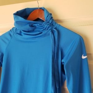 Nike Cowlneck Active Top